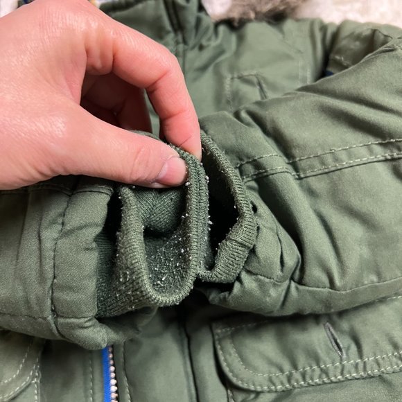 Carter's jacket-2T - Picture 3 of 3